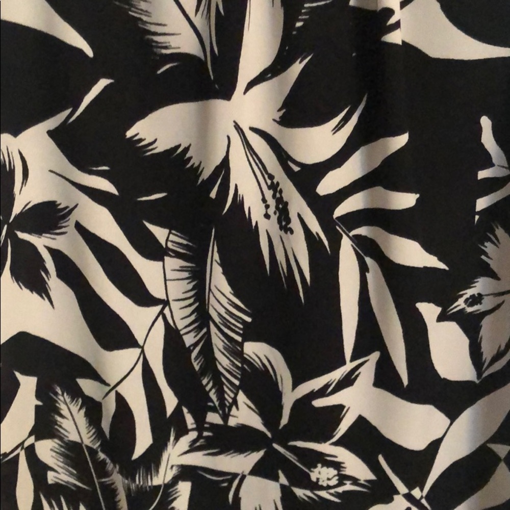 Tropical Blouse - Picture 2 of 2